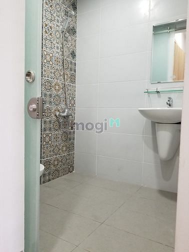 Hình ảnh Studio có cửa sổ to, khu phú Mỹ Hưng Quận 7