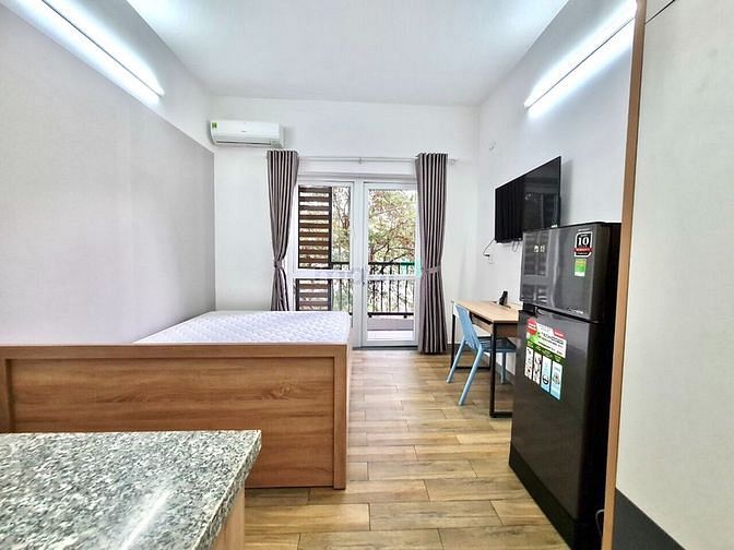Hình ảnh Studio có cửa sổ to, khu phú Mỹ Hưng Quận 7