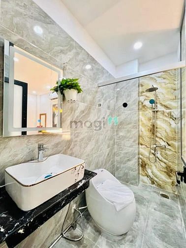 Hình ảnh Nhà Mới Đẹp Mới Tinh 4 Tầng BTCT Hẻm 5m Cách 1Căn Mặt Tiền Hà Huy Giáp