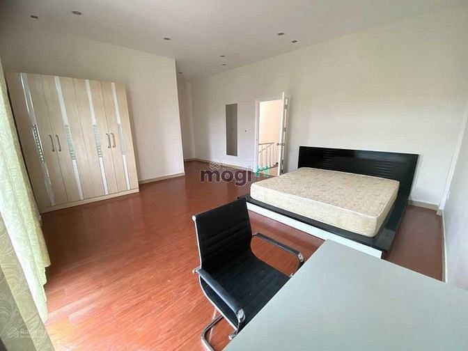 Hình ảnh Cho  thuê nhà Nguyễn Văn Hưởng - Trệt 2 lầu, 5 phòng - Diện tích 10x30