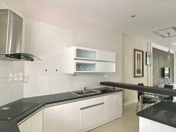 Hình ảnh Cho  thuê nhà Nguyễn Văn Hưởng - Trệt 2 lầu, 5 phòng - Diện tích 10x30
