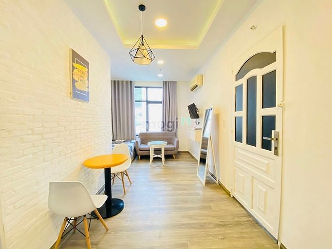 Hình ảnh Penthouse trung tâm q1 cửa sổ lớn