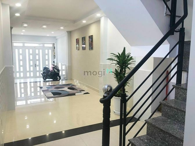 Hình ảnh Bán Gấp Nhà Gần Satra Phạm Hùng 1t8