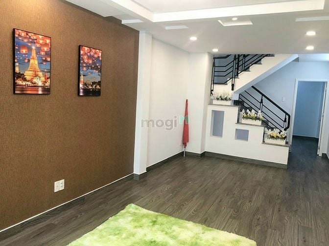 Hình ảnh Bán Gấp Nhà Gần Satra Phạm Hùng 1t8