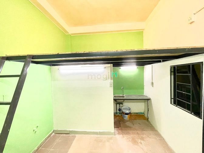 Hình ảnh Phòng trọ dương quảng hàm sát đại học văn lang