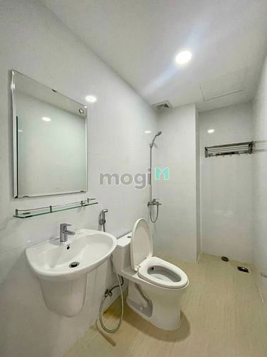 Hình ảnh phòng ban công sát đồng văn cống siêu ưu đãi