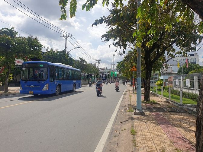 Hình ảnh Bán đất xây cao tầng đường Mai chí Thọ, Dt: 27x55m, Giá: 200ttr/m2