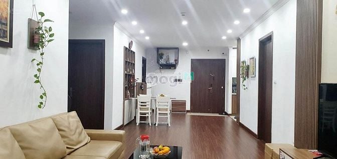 Hình ảnh Ngõ 32 Đặng Trần Côn 25 tỷ 140m 7 tầng, thang máy, MT12m, thuê 85tr/th