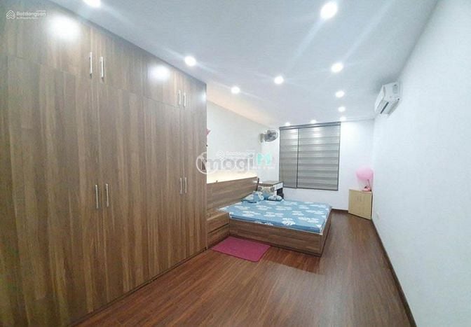 Hình ảnh Ngõ 32 Đặng Trần Côn 25 tỷ 140m 7 tầng, thang máy, MT12m, thuê 85tr/th