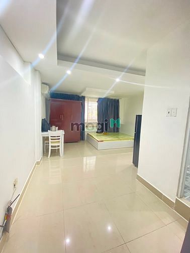 Hình ảnh Đang Trống Studio Cửa Sổ Lớn - Ngay BigC Tô Hiến Thành