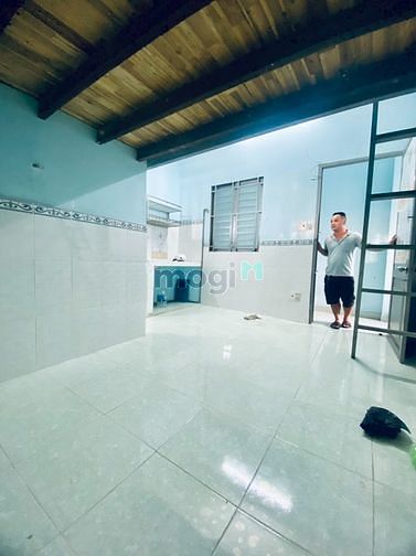 Hình ảnh Phòng trọ gác lững Quận Tân Phú cho thuê