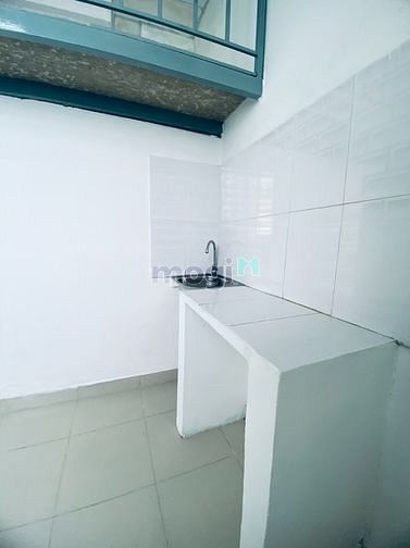 Hình ảnh CHO THUÊ PHÒNG TRỌ: VĂN CHUNG_TÂN BÌNH có ban công cửa sổ