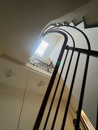 Hình ảnh Cho thuê nhà làm văn phòng CTY P2 Khu sân bay