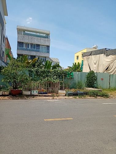 Hình ảnh Bán đất lớn rất đẹp duy nhất đường Bùi Tá Hán, Dt: 20x20m, Giá: 96 tỷ