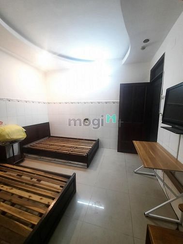 Hình ảnh cho thuê phòng khách sạn bình dân 2.5tr ở được 3 đến 4 người