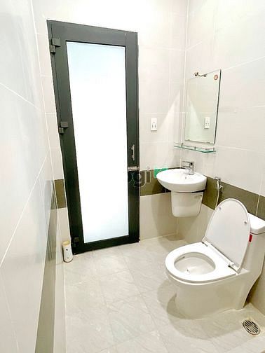 Hình ảnh Cho thuê phòng giá rẻ mới full nội thất Q7