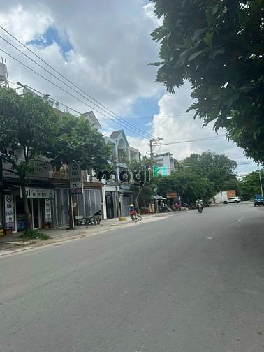 Hình ảnh Còn vài lô đất ngay KDC An Sương DT 80m2 giá 4 tỷ 2 sổ riêng