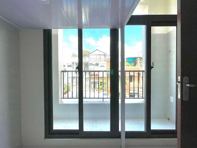 Hình ảnh Duplex ban công + cửa sổ lớn. Nội thất đầy đủ