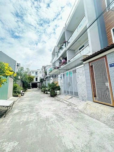Hình ảnh Cần bán nhà 1 trệt 2 lầu đường gò cát Phú hữu q9