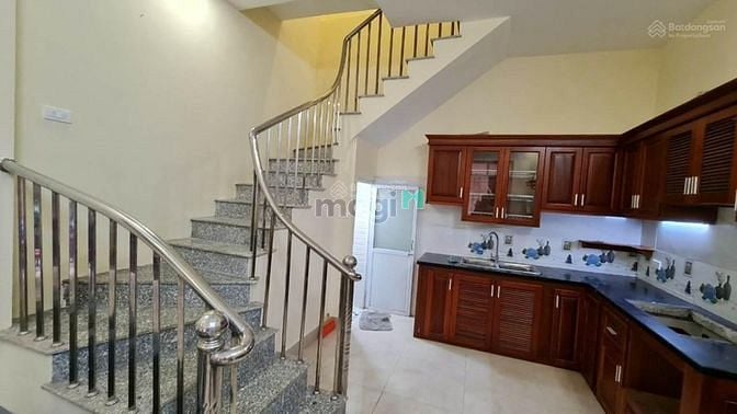 Hình ảnh Bán nhà Lê Lợi tiện đường ô tô nở hậu thông thoáng 33m giá 3,15 tỷ