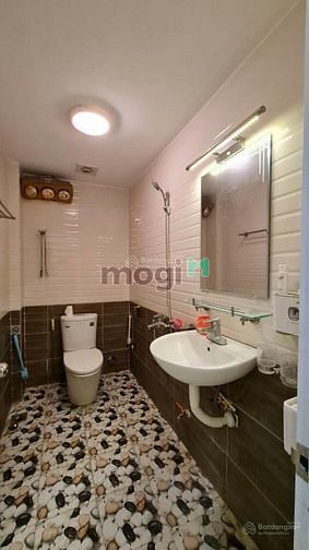 Hình ảnh Bán nhà Lê Lợi tiện đường ô tô nở hậu thông thoáng 33m giá 3,15 tỷ