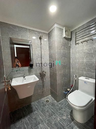 Hình ảnh Studio full bội thất, mới xây ngay cầu Sài Gòn
