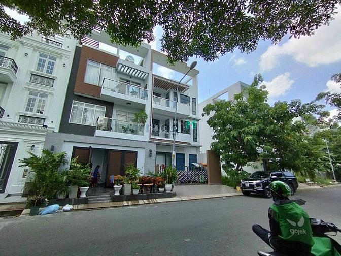 Hình ảnh Bán lô đất biệt thự 13B KDC Conic, gần Nguyễn Văn Linh, DT: 120m2, SHR