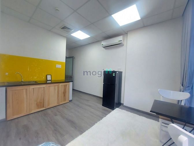 Hình ảnh Phòng mới full nội thất , ban công ở Thạch Lam