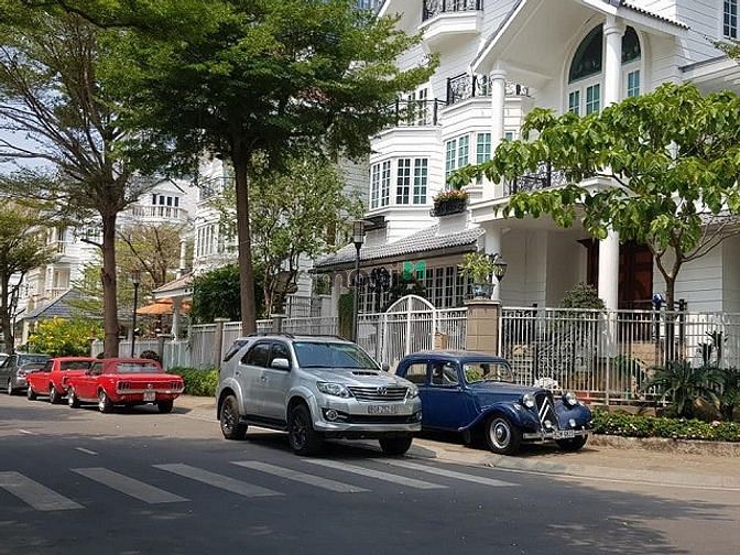 Hình ảnh Cho thuê biệt thự Saigon Pearl Quận Bình Thạnh, 7x21m, 1 hầm + 4 tầng