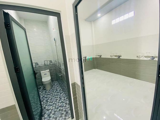 Hình ảnh Chia tài sản bán gấp nhà 1T1L đường Hòa Bình Tân Phú 52m2 1 tỷ 130 SHR