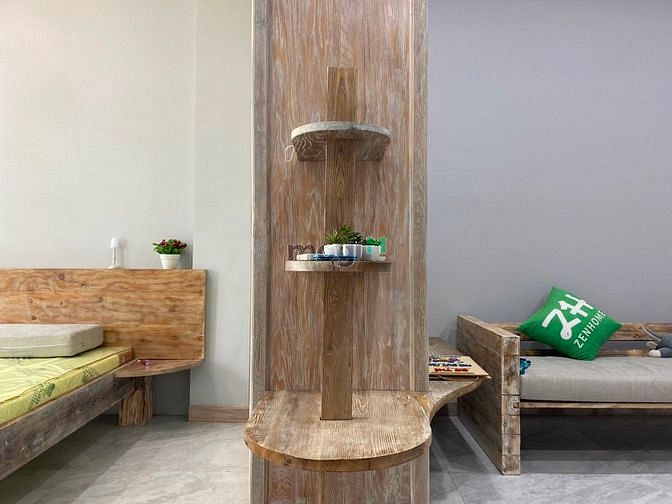 Hình ảnh Studio decor thiên nhiên với tông gỗ xám cực xinh