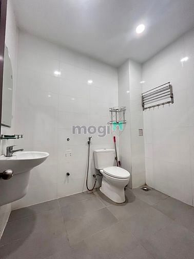 Hình ảnh CHDV Cho Thuê/ Full Nội Thất/ Bếp Riêng/Có Thang Máy/ Tân Phú
