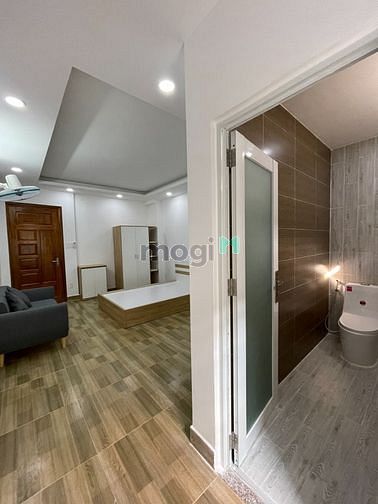 Hình ảnh Chdv full nội thất ngay Etown Cộng Hoà