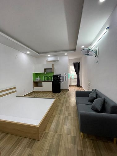 Hình ảnh Chdv full nội thất ngay Etown Cộng Hoà