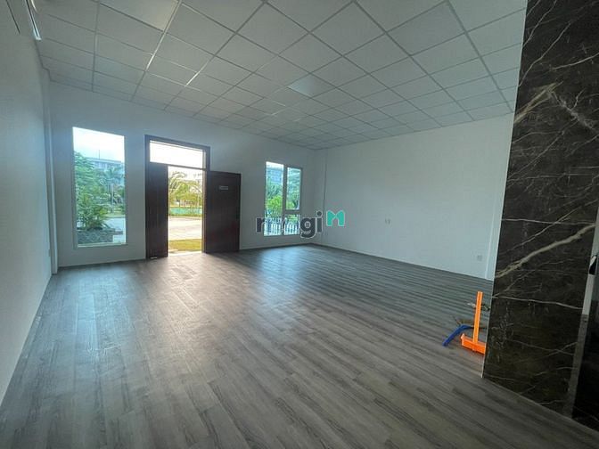 Hình ảnh Cho thuê 2  sàn Lakeview Thủ Thiêm, hoàn thiện .Gía 28 tr/ sàn.