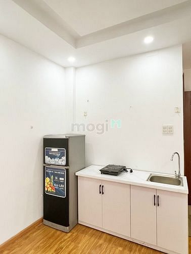 Hình ảnh Phòng Studio Full Nội thất Cửa sổ Lớn Ở Trung tâm Quận1