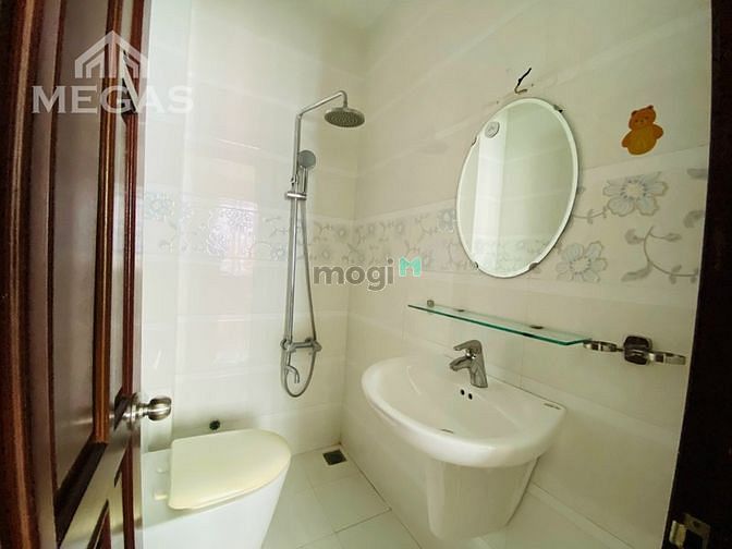 Hình ảnh Mb6623 nạp rút nhanh chóng ngay Landmark81 đầy đủ nội thất có cửa sổ