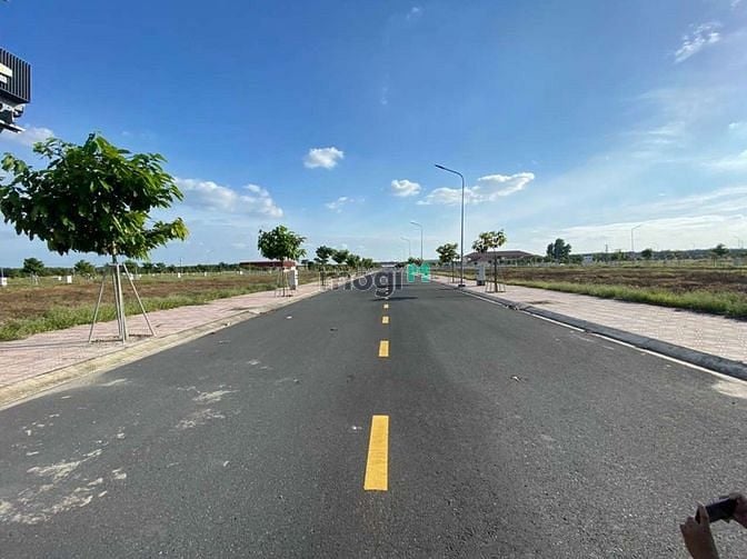 Hình ảnh Đất đô thị phía đông sài gòn, sổ sẵn 190m2 full thổ cư