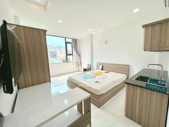 Hình ảnh CHDV Studio 30m2 Cửa sổ lớn thoáng mát_Full NT tại Q.5 tiện di chuyển