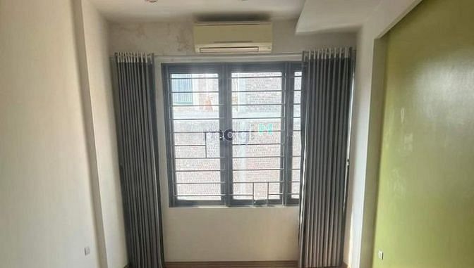 Hình ảnh Nhà ở, Đường Nguyễn Văn Cừ giá 9tr/tháng