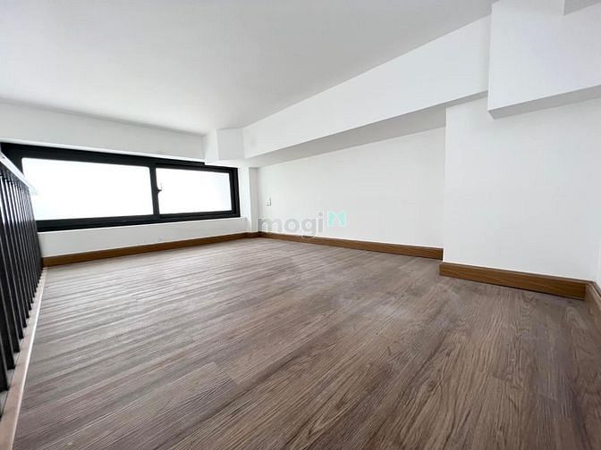 Hình ảnh Duplex cửa sổ ban công ở đc 4ng gần UEF HIU