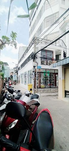 Hình ảnh Cho Thuê Mặt Bằng 10*4m Sân Thượng Ngay Lê Trọng Tấn, Đại Học Hufi