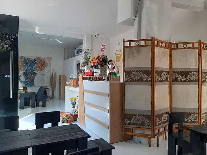 Hình ảnh Cho Thuê Mặt Bằng 10*4m Sân Thượng Ngay Lê Trọng Tấn, Đại Học Hufi