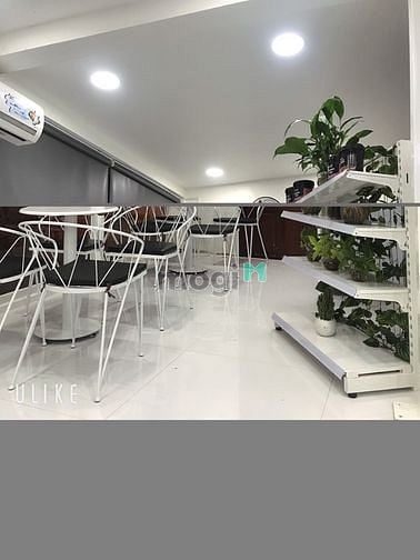 Hình ảnh Cho Thuê Mặt Bằng 10*4m Sân Thượng Ngay Lê Trọng Tấn, Đại Học Hufi