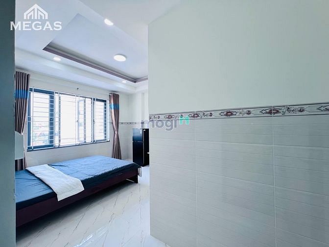 Hình ảnh Đi bộ qua Văn Lang Cs3 cửa sổ lớn thoáng