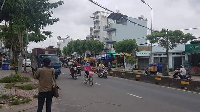 Hình ảnh Bán khách sạn 24 phòng. TN 90tr/th. 1900m2, 5tầng.