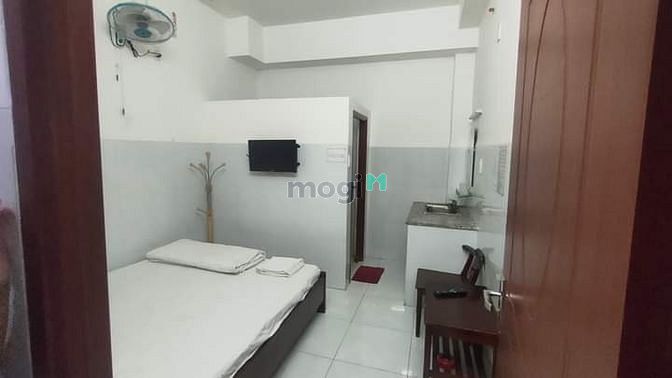 Hình ảnh Bán khách sạn 24 phòng. TN 90tr/th. 1900m2, 5tầng.