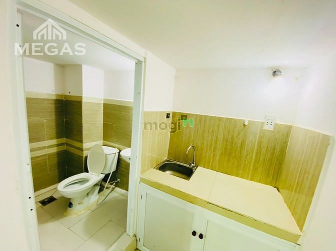 Hình ảnh Phòng Sẵn Nội Thất Gần Cộng Hoà