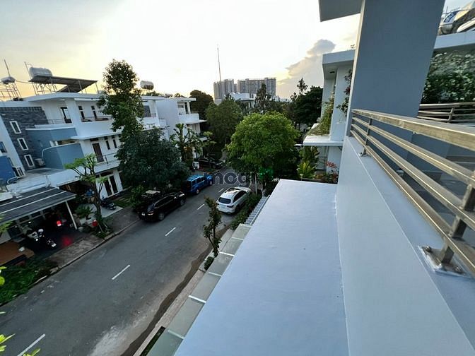 Hình ảnh Giá siêu tốt 6PN 4WC sạch sẽ sáng sủa có giếng trời cho share phòng
