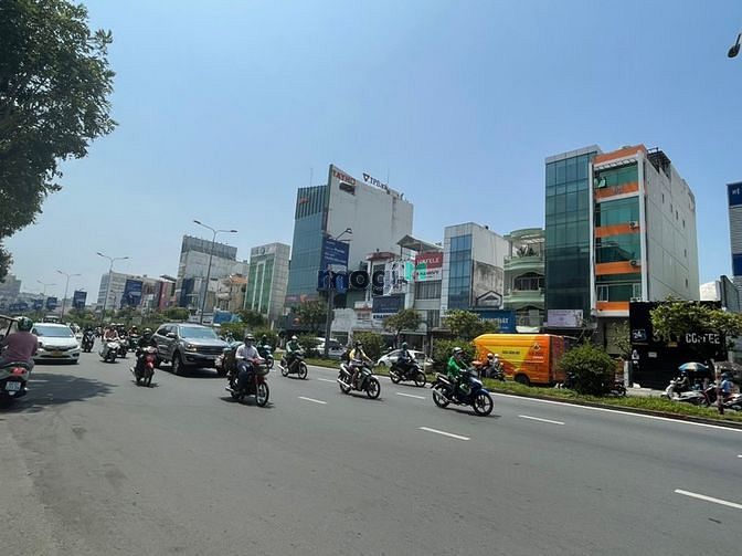 Hình ảnh Bán khuôn đất lớn DT(14x33m) ngay Phan Văn Hớn Quận 12 chỉ 68 triệu/m2